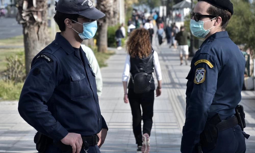 Κορονοϊός: "Θερίζει" την ΕΛ.ΑΣ - Λαμβάνονται έκτακτα μέτρα